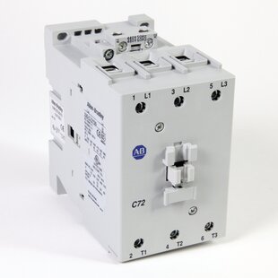 Contacteur de puissance, 40kW/400V, AC-3, 72A, 3 contacts principaux. Tension de commande 24VDC avec circuit de protection diodes