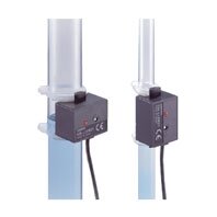 Kap. Sensor E2K, Bauform 12-26mmØ Rohrmontage nicht metallisch, nicht bündig, NPN, N.O., 10-30VDC, Anschluss Kabel 2m, 3-Draht