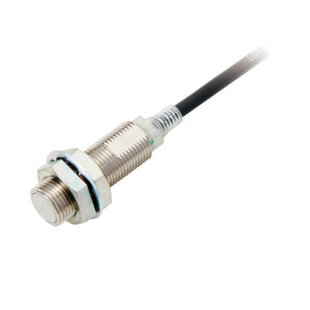 Ind. Sensor E2EQ, Bauform M12 Messing (sprühbeschichtet), Sn=3mm, bündig, PNP, N.O./N.C, IO-Link COM2, 10-30VDC, Anschluss Stecker M12, ölbeständig PVC Kabel 0.3m, 4-Polig