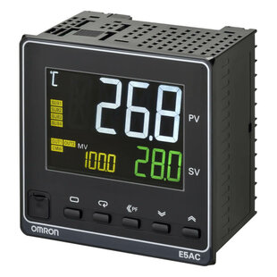 Digital Temperatur Controller der Serie E5*C, Frontaufbau 96x96mm(A), Multi-Input, 1x Analogausgang 0/4-20mA + 1x Spannungsausgang 12VDC, Hilfskontakte 4x N.O., Ansteuerung 100-240VAC, Zusatzoption 011 = 1 Alarm + 6 Inputs + Remote/Transfer, Schraubklemmen
